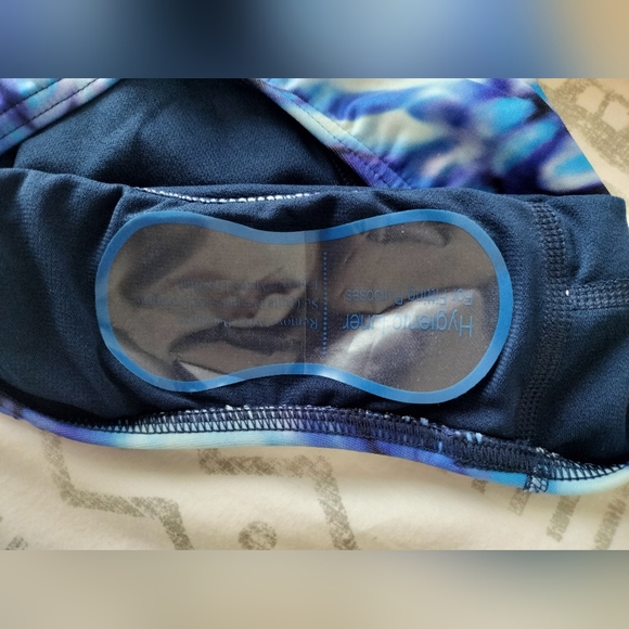 Women's Sporti One Piece Swimsuit - Picture 11 of 14